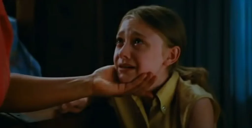 The Secret Life of Bees (2008) orphan movie scene showing Dakota Fanning as Lily