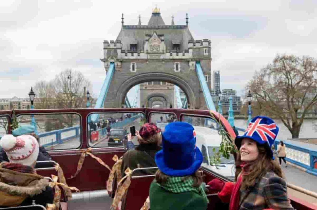 Christmas in Notting Hill filming at London Tower Bridge in England