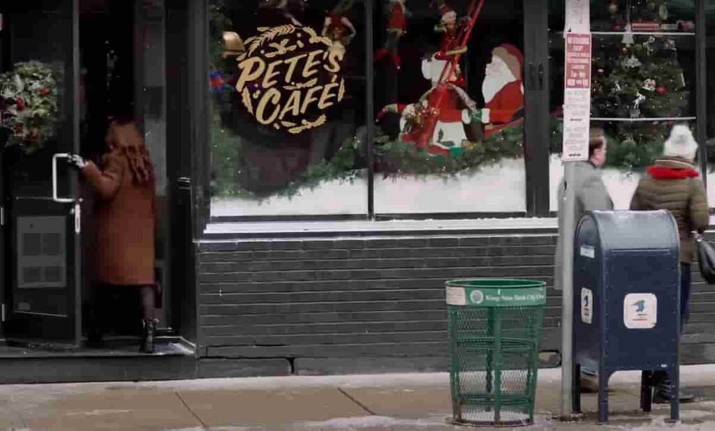 Petes Cafe in Christmas Plus One